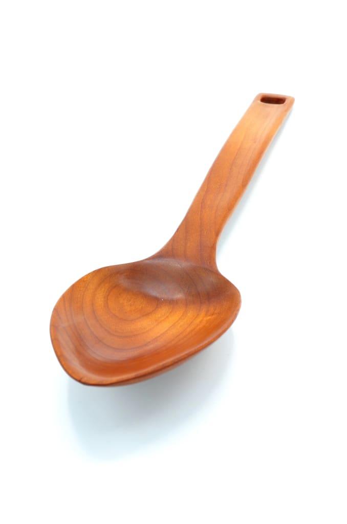 Servierlöffel aus Kirschholz – Basewood