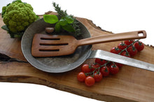 Pfannenwender aus Kirschholz - extra breit - Basewood